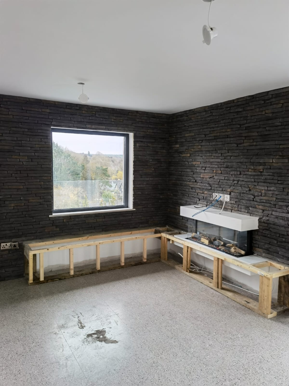 Creating a Modern Accent Wall with Sierra Grey Stone Cladding: A Stunning Project Completed by Our Expert Team